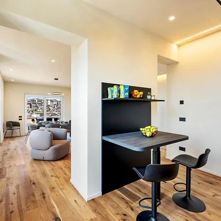 Apartamento Modern Penthouse With Private Panoramic Terrace *