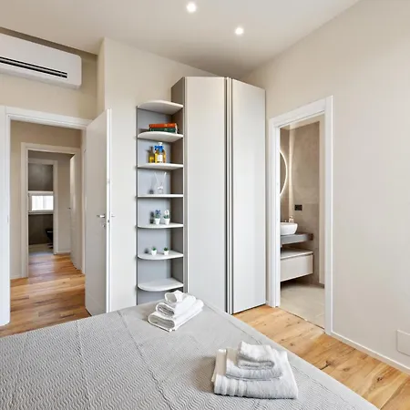 Modern Penthouse With Private Panoramic Terrace * 锡耶纳