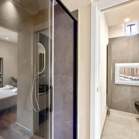 Modern Penthouse With Private Panoramic Terrace 公寓 *