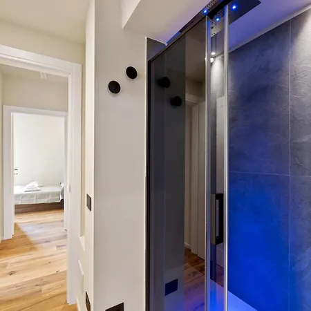 Modern Penthouse With Private Panoramic Terrace 公寓